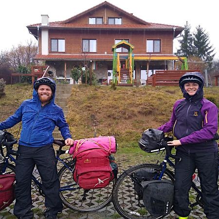 Yan Bibiyan Guest House Negushevo Exterior foto