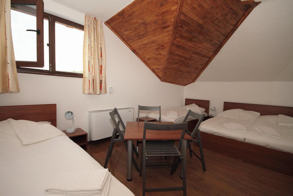 Yan Bibiyan Guest House Negushevo Exterior foto