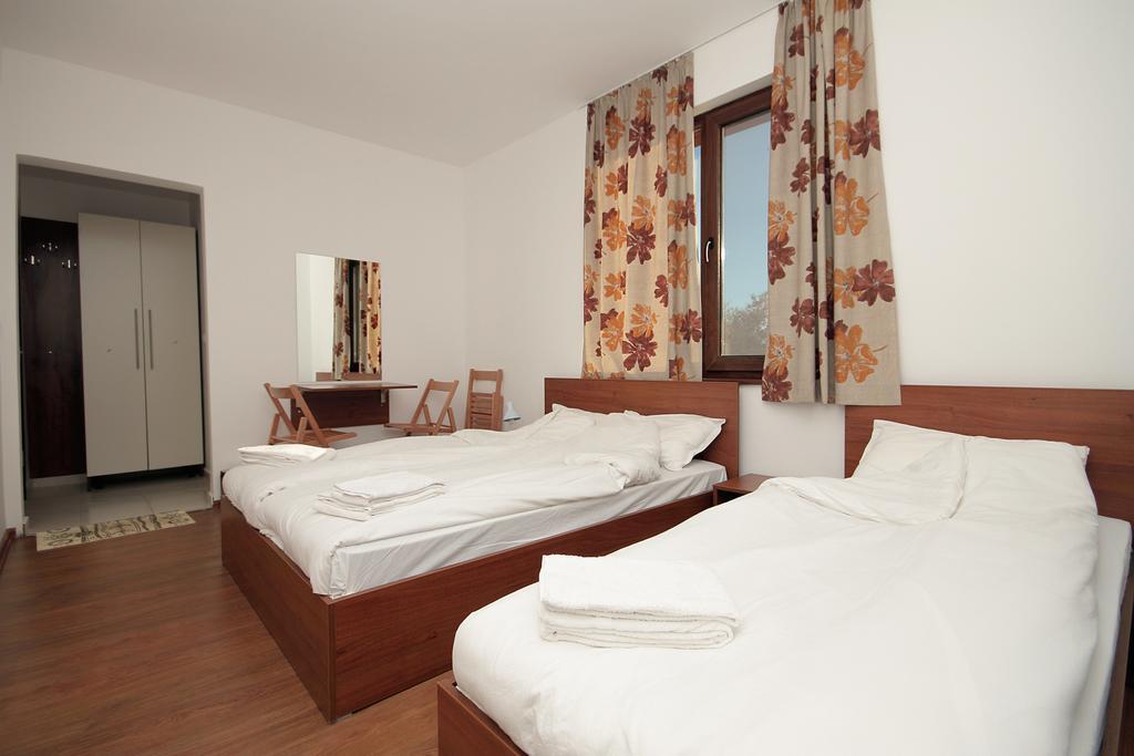 Yan Bibiyan Guest House Negushevo Exterior foto