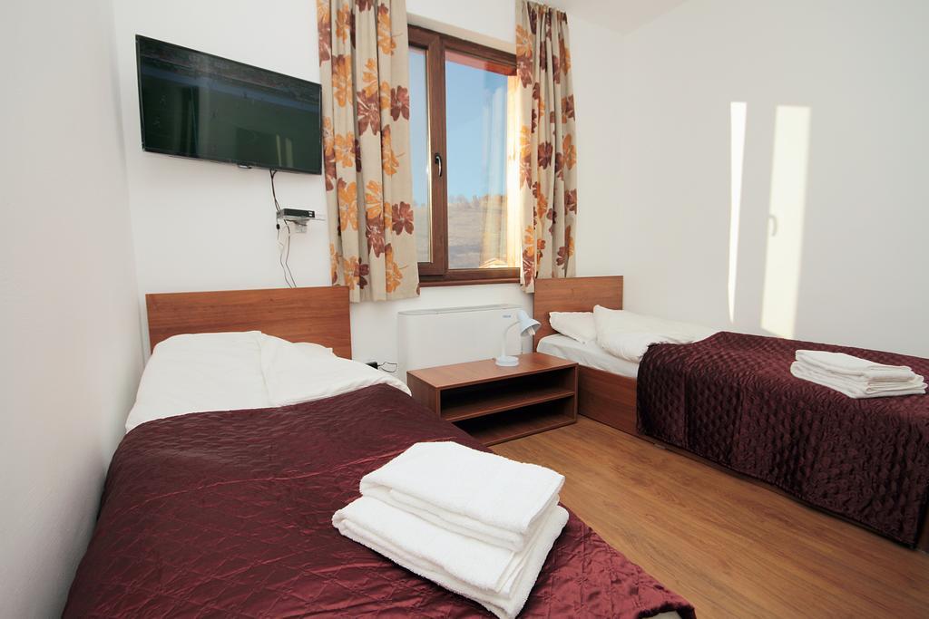 Yan Bibiyan Guest House Negushevo Exterior foto